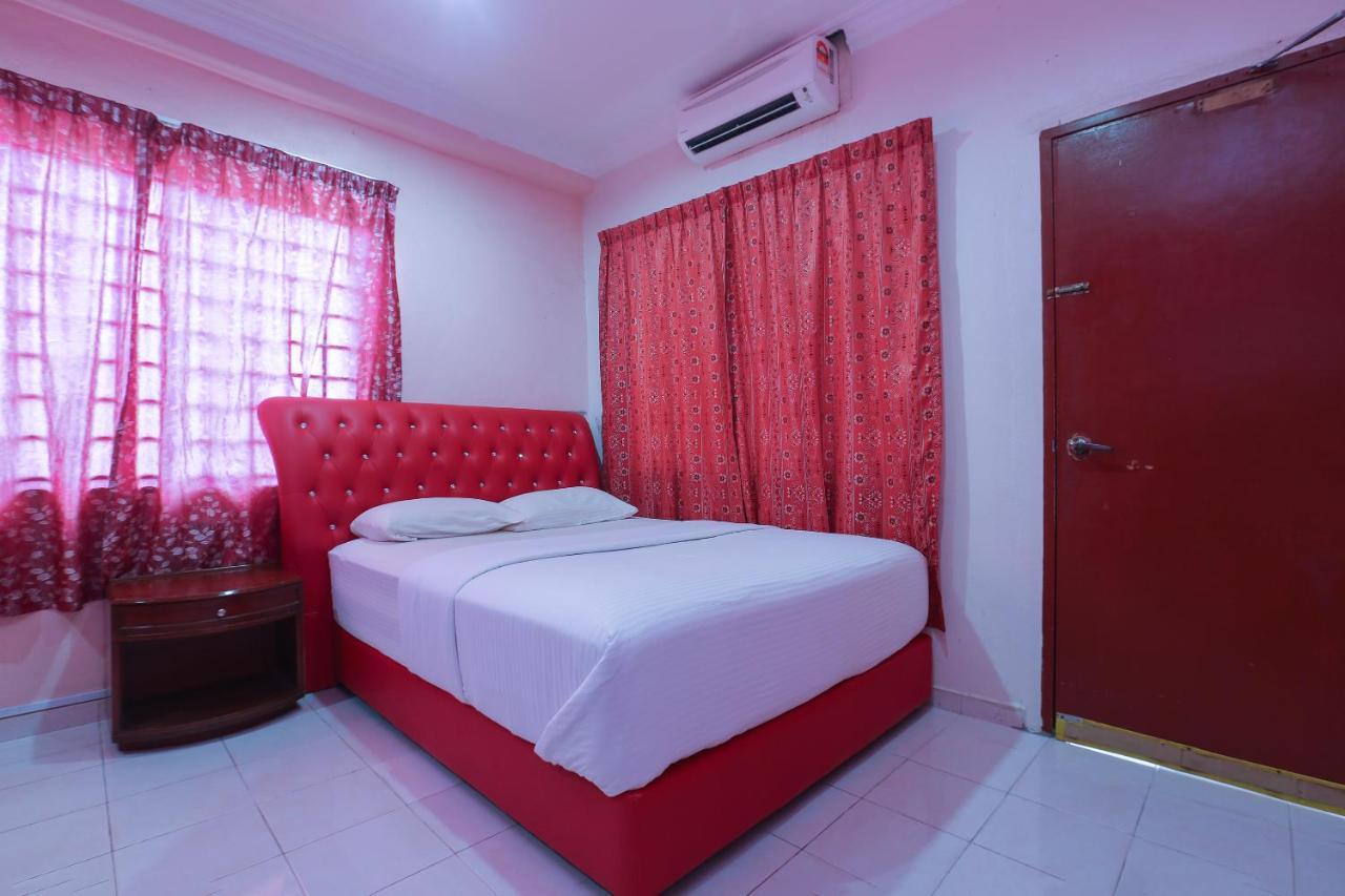Oyo 89892 Hotel Jeli Inn Esterno foto