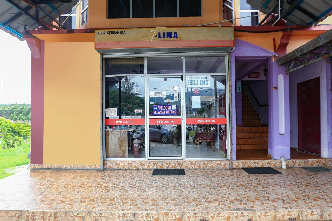Oyo 89892 Hotel Jeli Inn Esterno foto